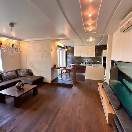 Skyhouse Superior Penthouse & Apartment Riga